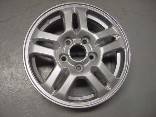 2002-2004 honda crv wheel, 15x6, 10 spoke silver