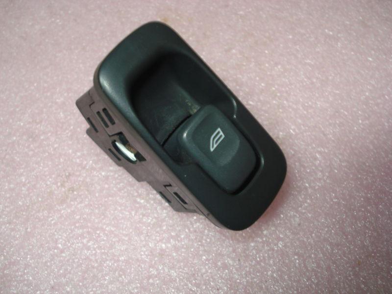 99 00 01 02 03 volvo s80 right left rear window switch