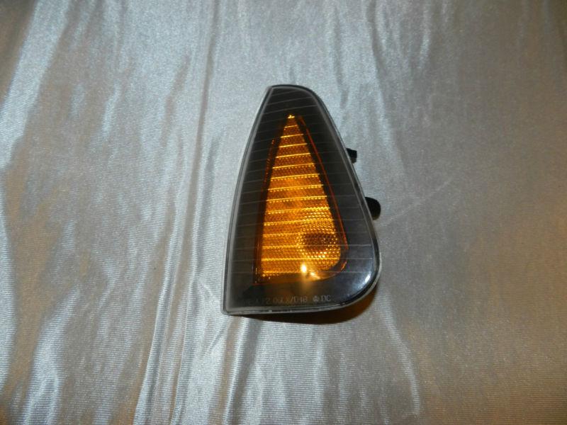 2006 dodge charger left corner turn signal light drivers side