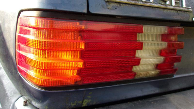 W126 left taillight complete with bulb holder great condition with no cracks