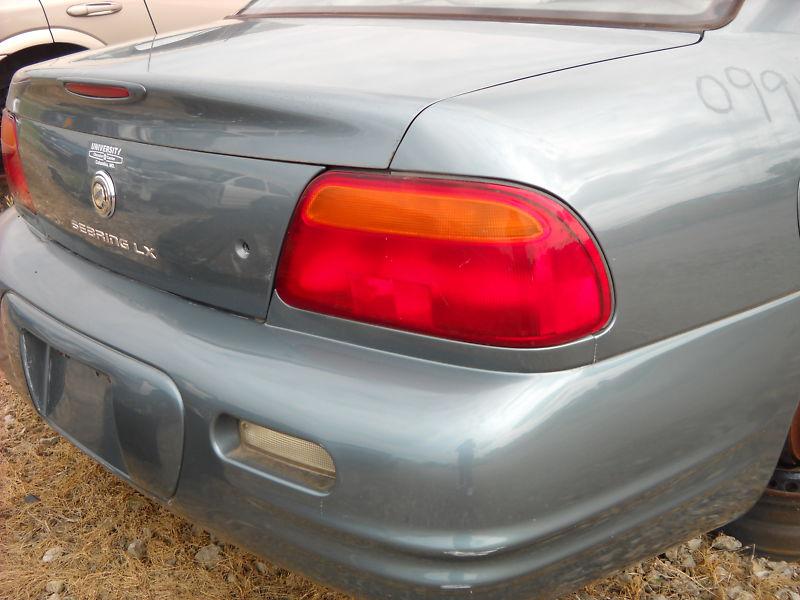 97 98 99 00 chrysler sebring 2dr right taillight