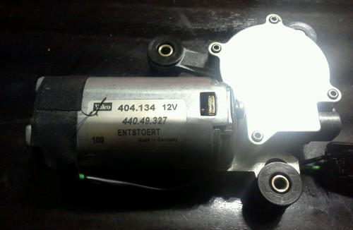 94-00 volvo 850 s70 v70 xc70 sun roof moon roof motor actuator 44049327 gt.i