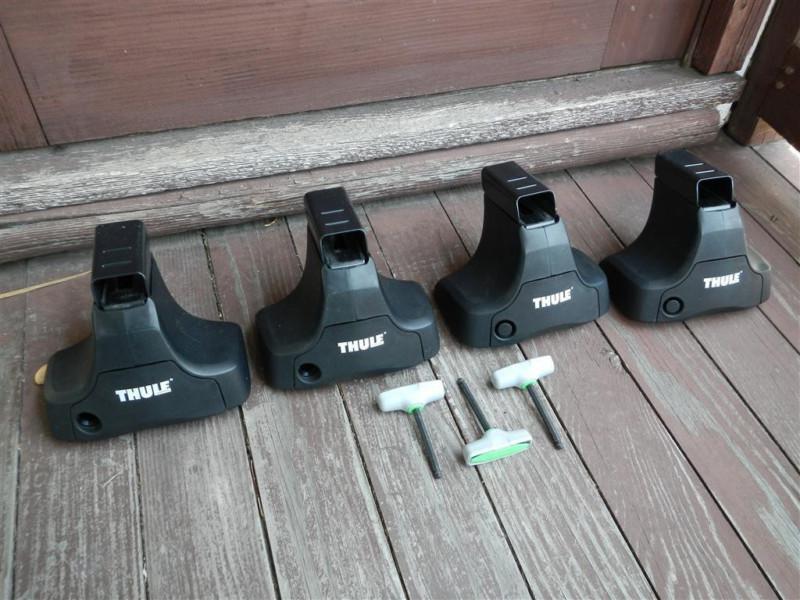 Thule 480 traverse foot pack for square bars - set of four