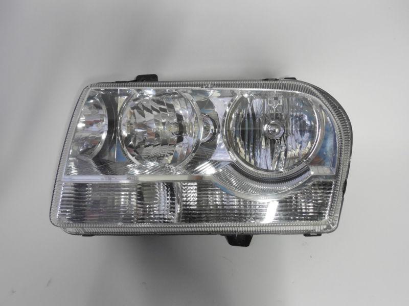 08 09 2010 chrysler 300 oem left headlight nice!