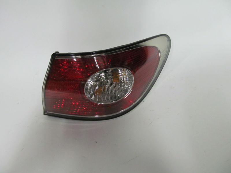 02 03 04 lexus es300 oem right tail light nice!