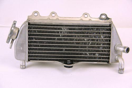 Right radiator 2005 yamaha yz250f yz 250f cap wr250f 04 05 oem