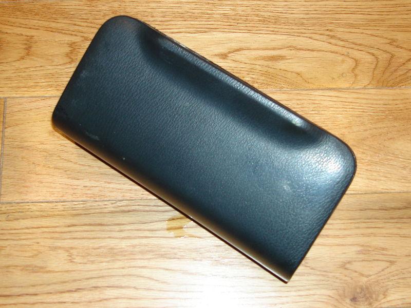 1999 nissan maxima center consol cup holder insert oem black in color