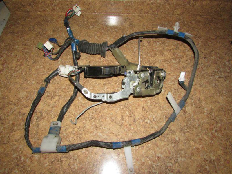 Toyota 4runner hilux surf right front power door lock actuator solenoid 1990-95