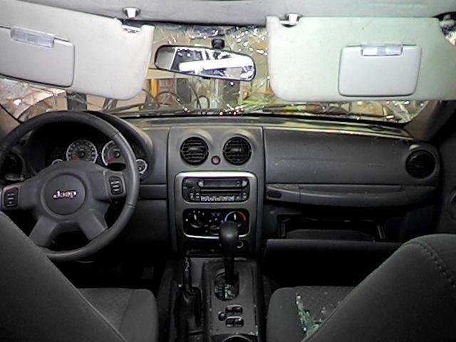 2005 jeep liberty glove box door 2608777