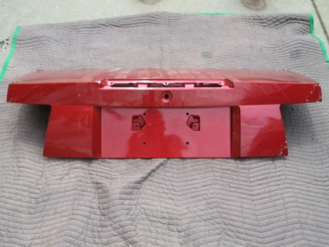 99-04 ford mustang gt & svt cobra oem fiberglass red decklid trunk lid assembly