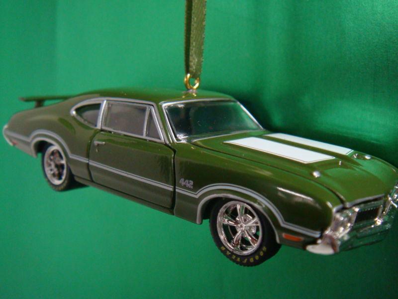 1970 '70 oldsmobile cutlass 442 green christmas tree ornament