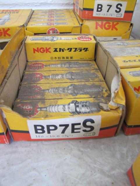 Vintage nos ngk spark plugs p/n bp7es for motorcycle