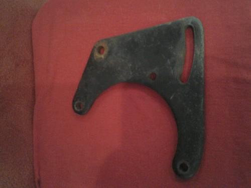 Corvette a/c compressor front mounting bracket, 1964 - 1976