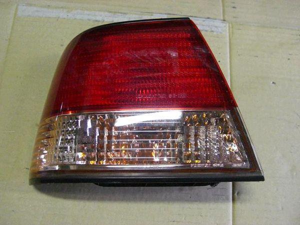 Nissan sunny 2002 rear left combination lamp [4215600]