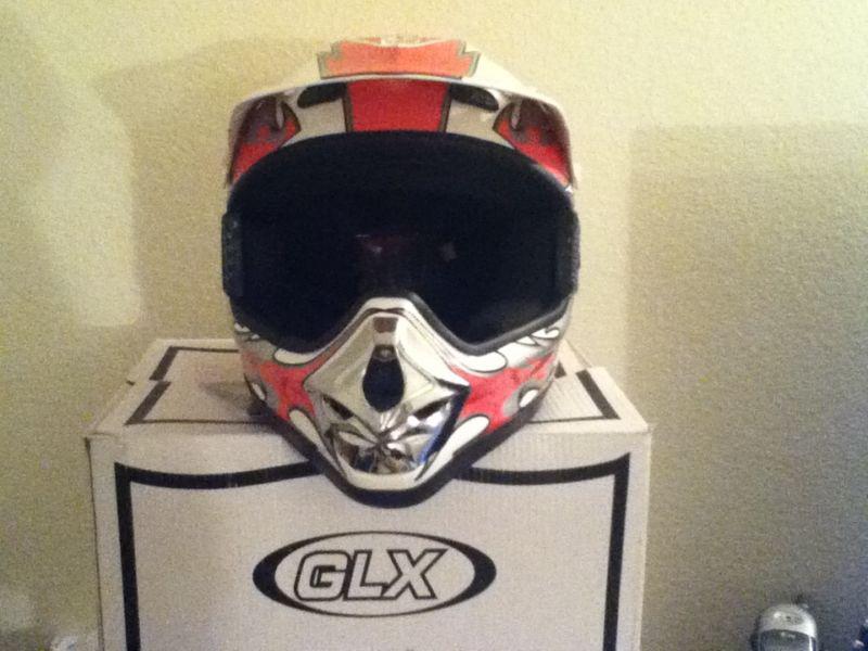 Nib youth pink flames glx dirtbike helmet--youth large