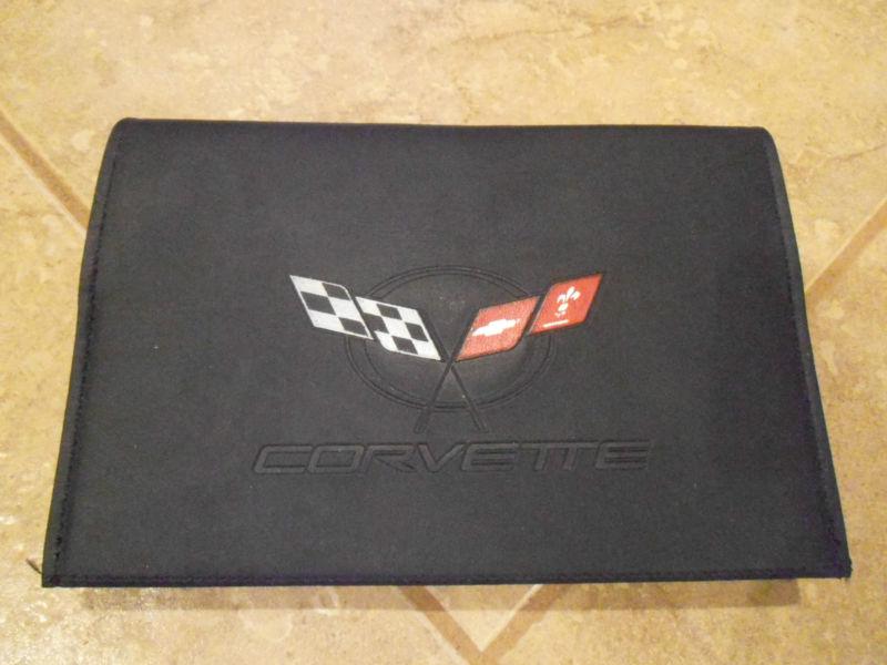 2001 chevrolet corvette convertible  owners manuel and literature & leather case