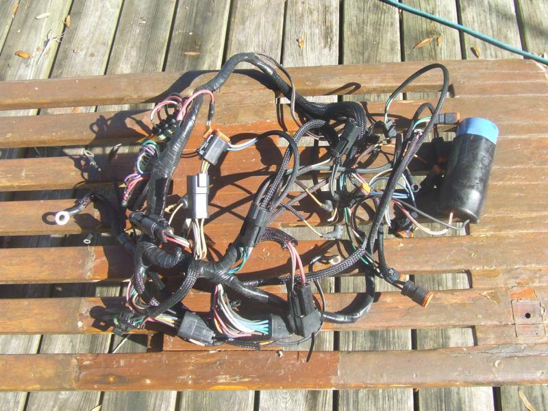 Complete engine wiring harness for a 1998 johnson 115 ficht outboard motor