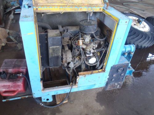 Marine travel lift hydraulic pump and motor