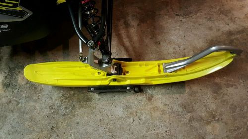 Ski doo skis