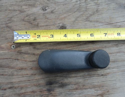 1991-1994 saturn s-series &gt;&lt; window crank handle &gt;&lt; fits either side