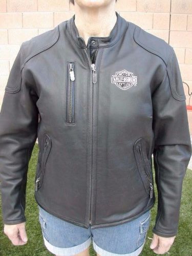 Harley davidson leather jacket...women&#039;s size m