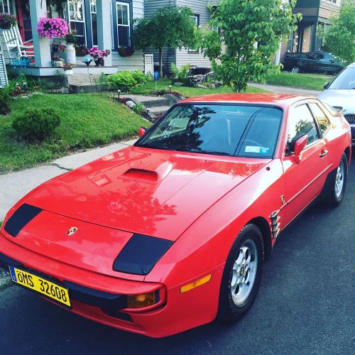 Porsche 944. 1984