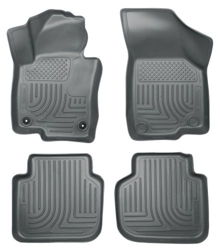 Husky liners 98682 weatherbeater floor liner fits 12-15 passat