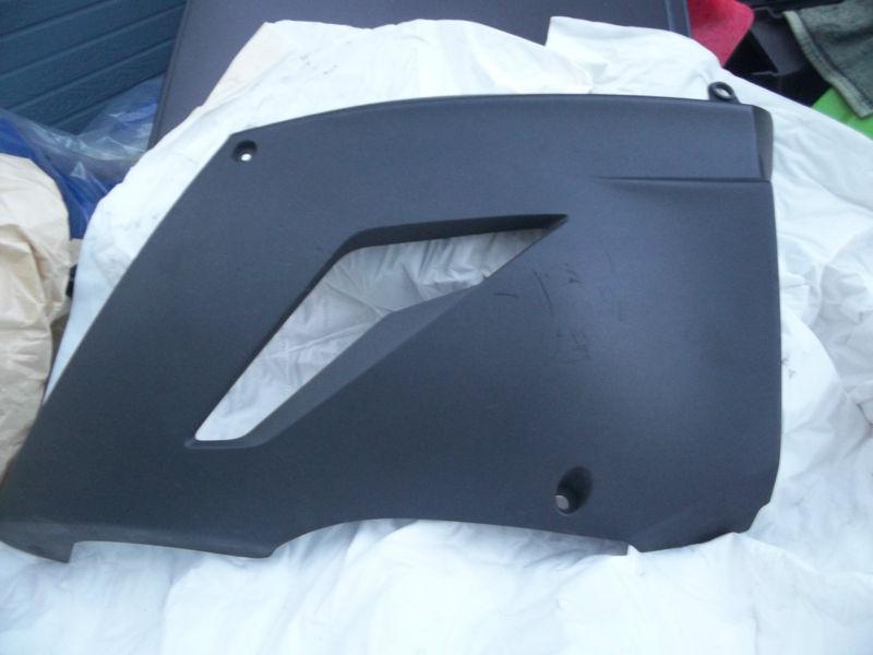 2008-09 kawasaki zg 1400 lower cowl lh zg1400 left lower cowl fairing 55028-0199