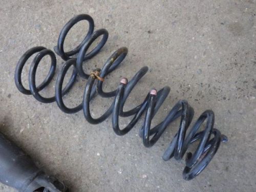 Daihatsu tanto 2013 coil spring [4357550]