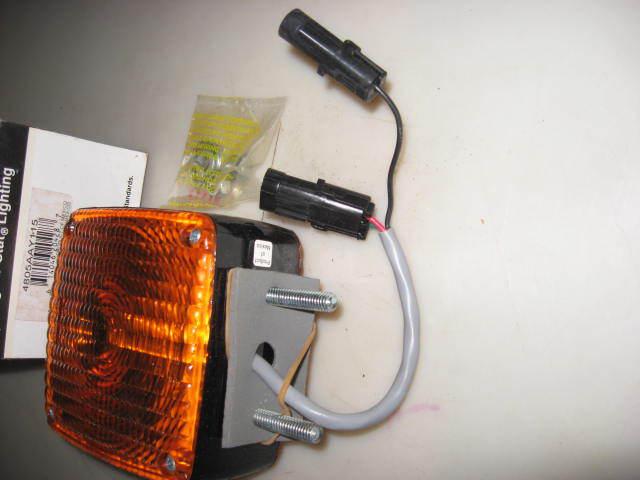 Dbl front signal light, amber/amber (lt. or rt side), signal-stat # 4805aay1-15