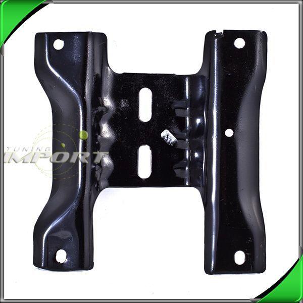 Front bumper right side cover mounting bracket brace 1997-1998 ford expedition