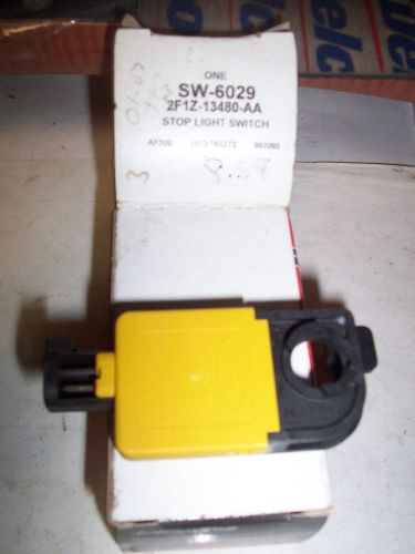 Ford nos oem motorcraft sw6029/ford 2f1z-13480-aa brake light switch 01-07 tauru