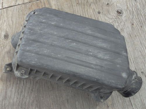 2005-2008 suzuki forenza 4dr &gt;&lt; air filter housing box &gt;&lt; 2.0l