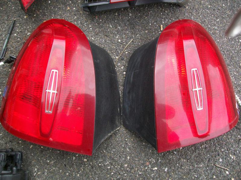 1998-2002 lincoln town car tailights, left and right