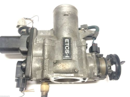 98-05 lexus gs300 throttle body is300 sc300 22030-46120 assembly unit w/tps oem