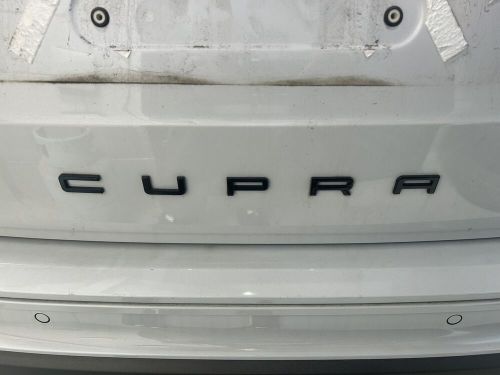 Seat cupra formentor ateca leon genuine  rear  letters black chrome badge