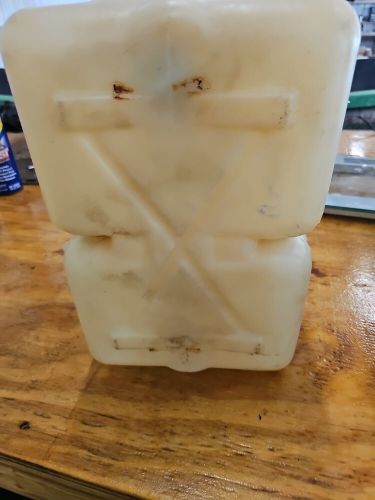 Mercury marine outboard remote oil tank 3 gallon 1257-8742a23 oem