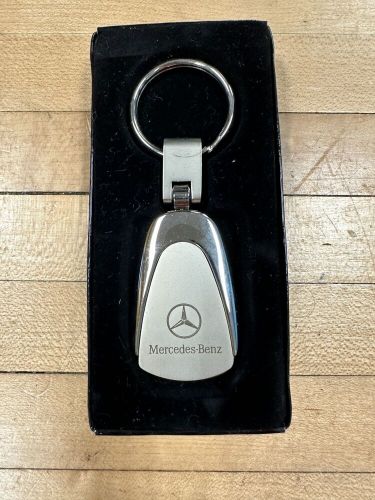 Mercedes benz key chain / keyring stainless steel metal 3d emblem logo in box