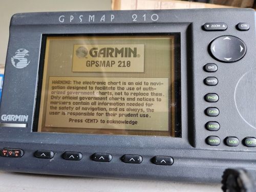 Garmin gpsmap 210 chartplotter gps power cable, puck,mount, card great shape