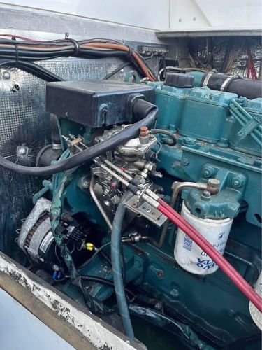 Volvo penta kamd42 230 hp , marine diesel engine , 6 cylinder 230 hp pair