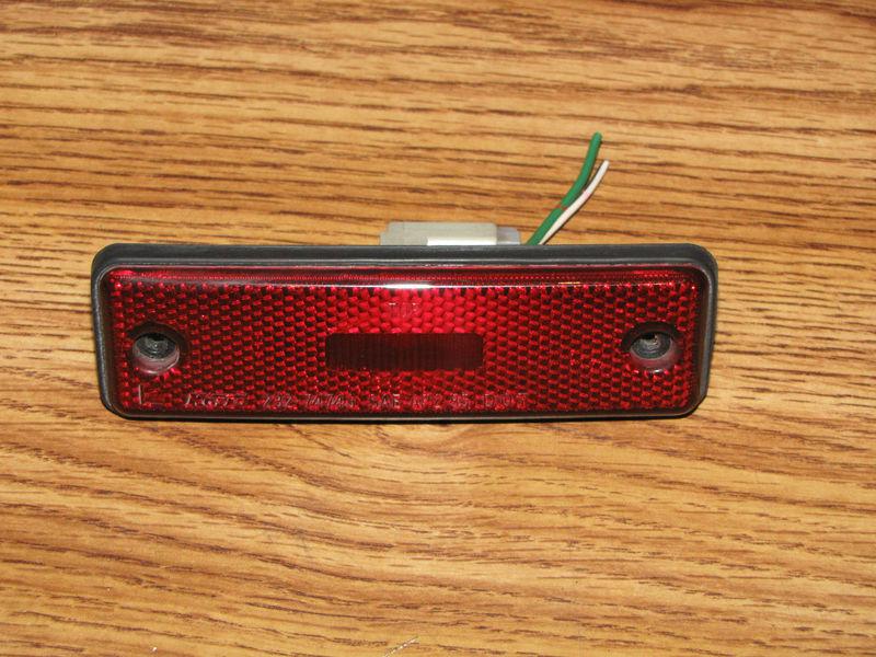 87-92 toyota corolla camry tercel rear side marker light lh oem