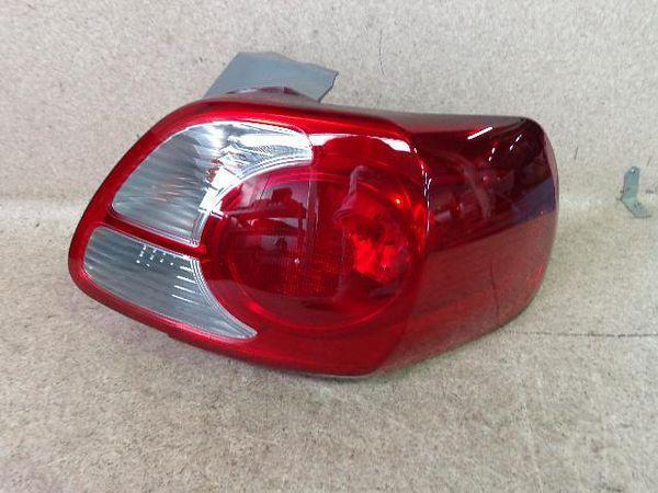 Toyota porte 2007 rear right combination lamp [1215500]