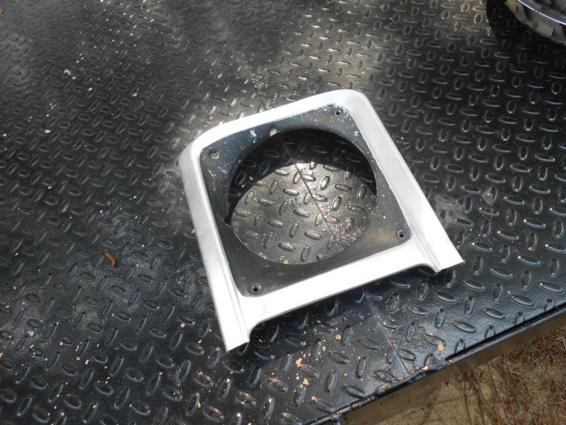 1970 ford ranger head light bezel, passenger side??