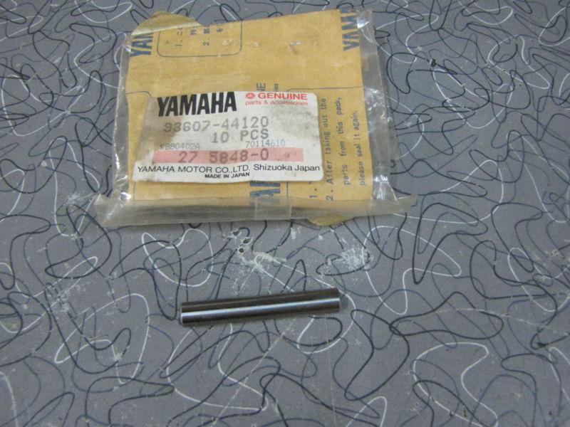 Nos yamaha snowmobile srx340 440 et ss excel enticer sheave dowel pin  