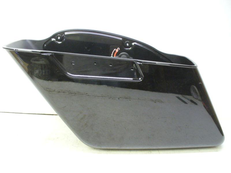 Harley 2012 switch-back left gloss black saddlebag lower unit