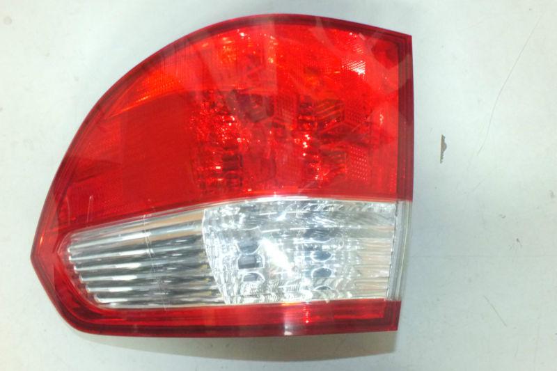 2005 2006 2007 honda odyssey tail light tail lamp rh right (cracked) oem c