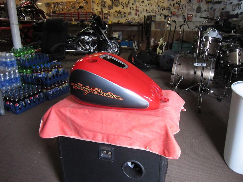 Screamin' eagle gas tank for harley davidson  " deal"