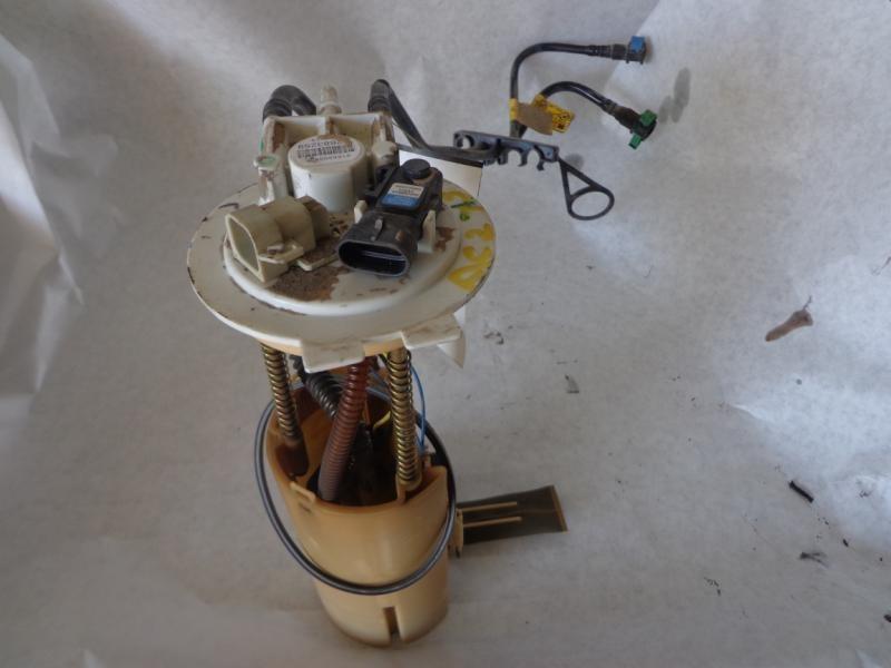 01 02 cavalier fuel pump pump assembly