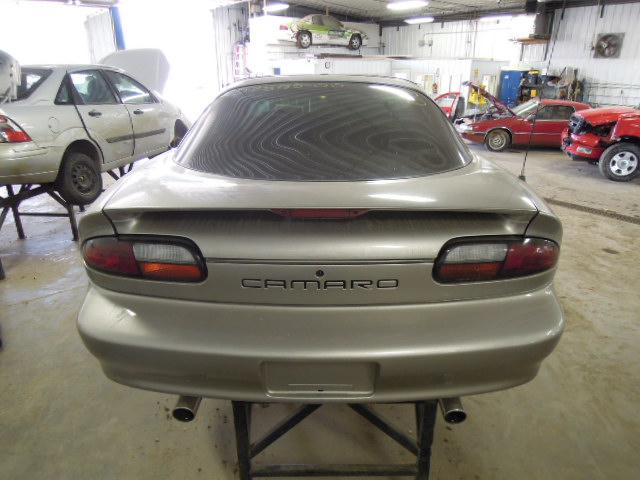 2000 chevy camaro front door left 2328745