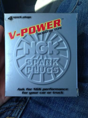 4 ngk v-power performance spark plugs bkr6e-11 # 2756